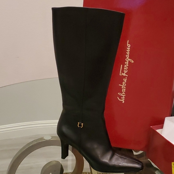 Salvatore ferragamo - Picture 5 of 12